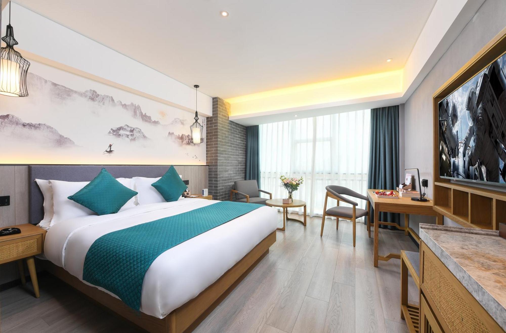Mehood Lestie International Hotel Nancun Wanbo Metro Station Branch - Free Shuttle Bus To Canton Fair Complex During Canton Fair Period & Free Breakfast & Free Afternoon Tea & Free Midnight Snack & Free Vpn Internet Access Bagian luar foto