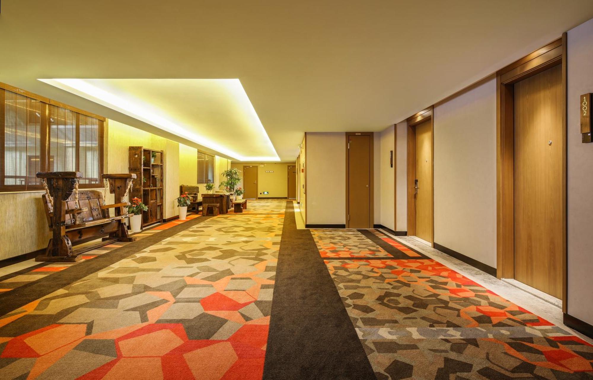 Mehood Lestie International Hotel Nancun Wanbo Metro Station Branch - Free Shuttle Bus To Canton Fair Complex During Canton Fair Period & Free Breakfast & Free Afternoon Tea & Free Midnight Snack & Free Vpn Internet Access Bagian luar foto